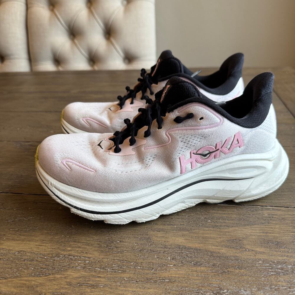 HOKA Clifton 10 Women's Size 8 B EU 39 1/3 Pink Black Running Walking Training